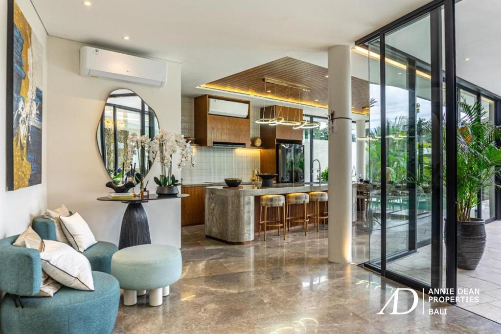 FREEHOLD | MODERN DESIGN VILLA WITH CINEMA ROOM & JACUZZI IN UMALAS