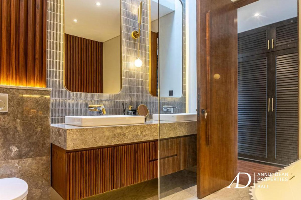 FREEHOLD | MODERN DESIGN VILLA WITH CINEMA ROOM & JACUZZI IN UMALAS