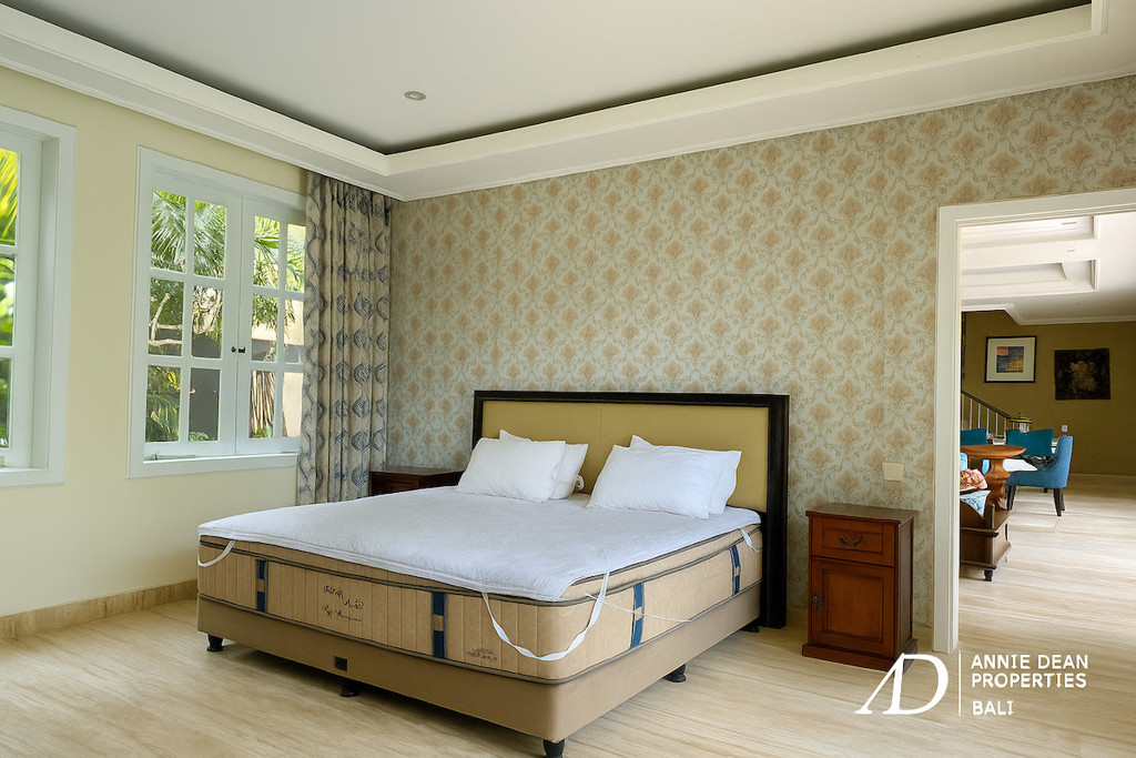 FREEHOLD | EUROPEAN-STYLE LUXURY VILLA IN UMALAS