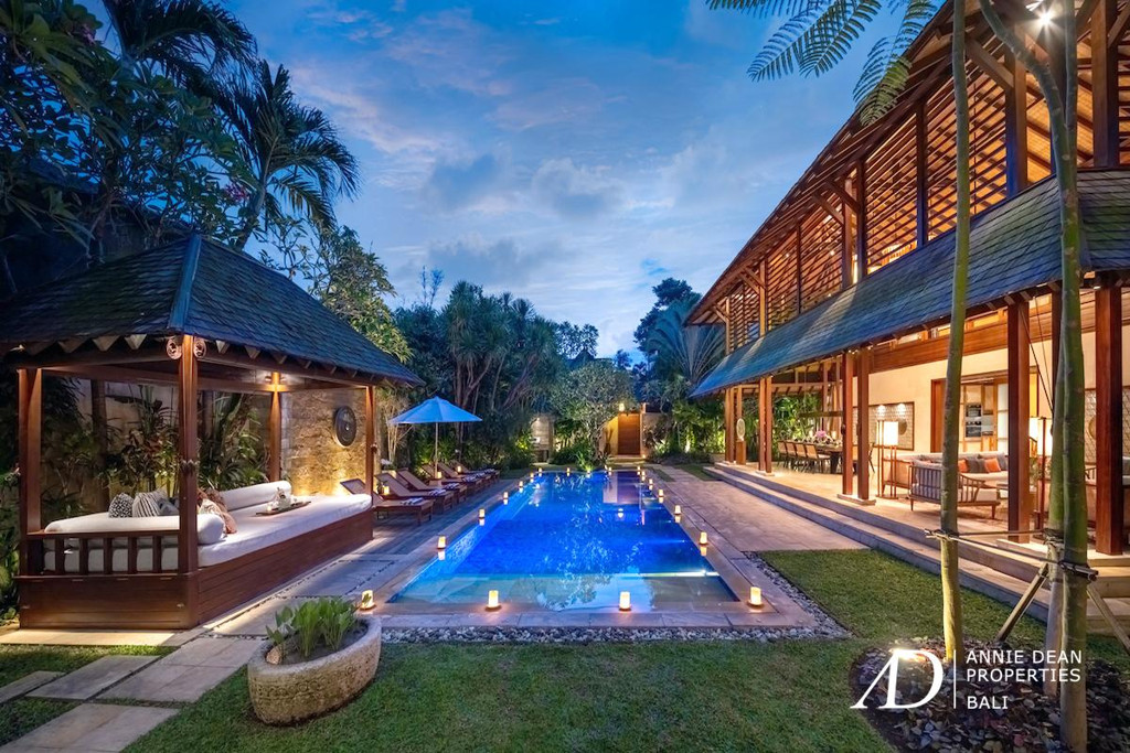 FREEHOLD | 5-BEDROOM LUXURY VILLA IN PETITENGET, SEMINYAK