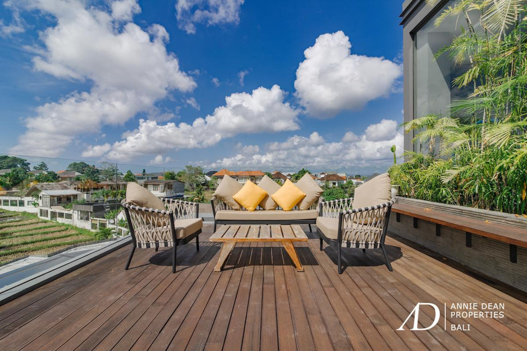 FREEHOLD OR LEASEHOLD | LUXURY MODERN VILLA IN PRIME UMALAS