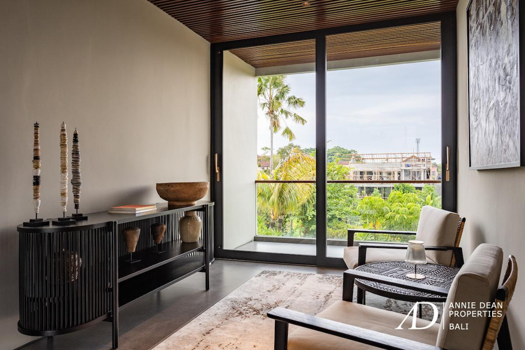 FREEHOLD | LUXURY 4-BEDROOM VILLA IN PRIME CANGGU LOCATION