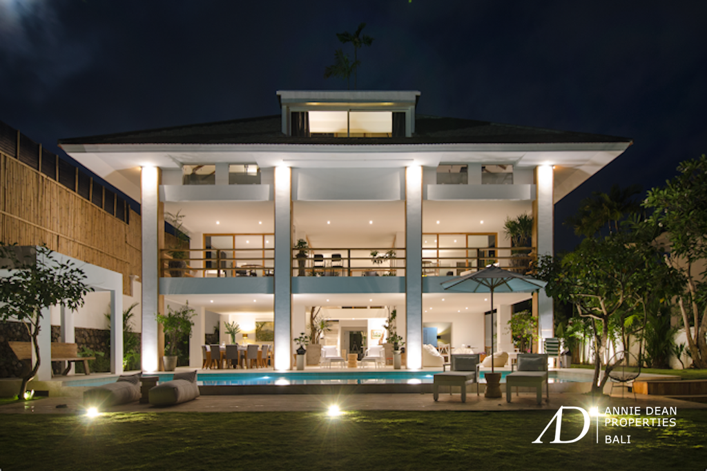 LEASEHOLD | MODERN 2-VILLA COMPLEX IN PERERENAN