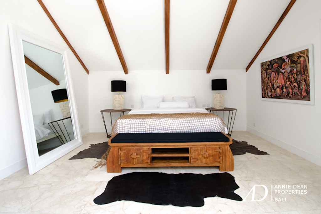 LEASEHOLD | MODERN 2-VILLA COMPLEX IN PERERENAN