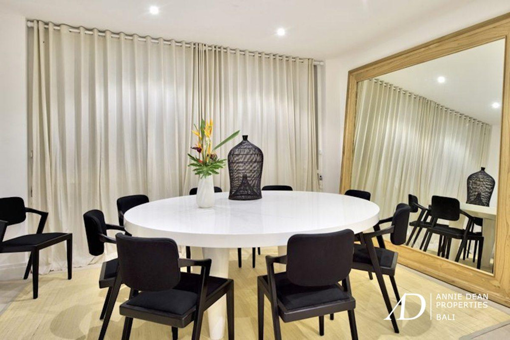 LEASEHOLD | MODERN 2-VILLA COMPLEX IN PERERENAN