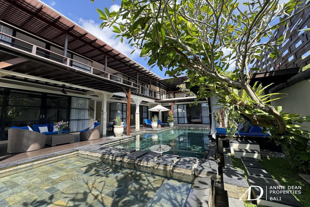 FREEHOLD | MODERN VILLA IN SECURE LUXURY ESTATE - JIMBARAN