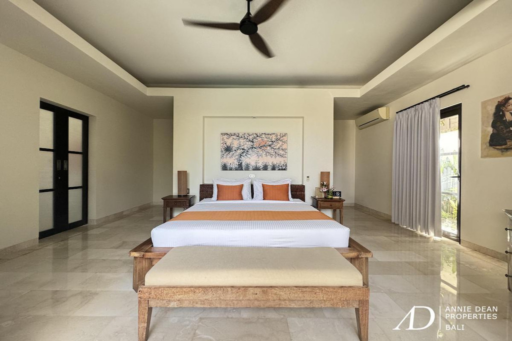 FREEHOLD | MODERN VILLA IN SECURE LUXURY ESTATE - JIMBARAN