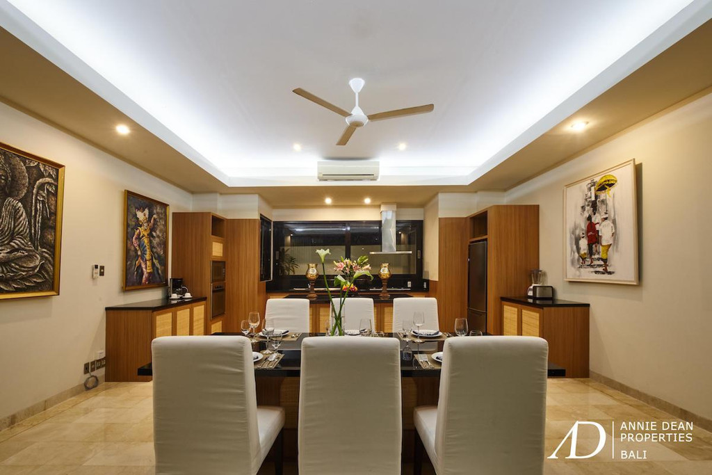 FREEHOLD | MODERN VILLA IN SECURE LUXURY ESTATE - JIMBARAN
