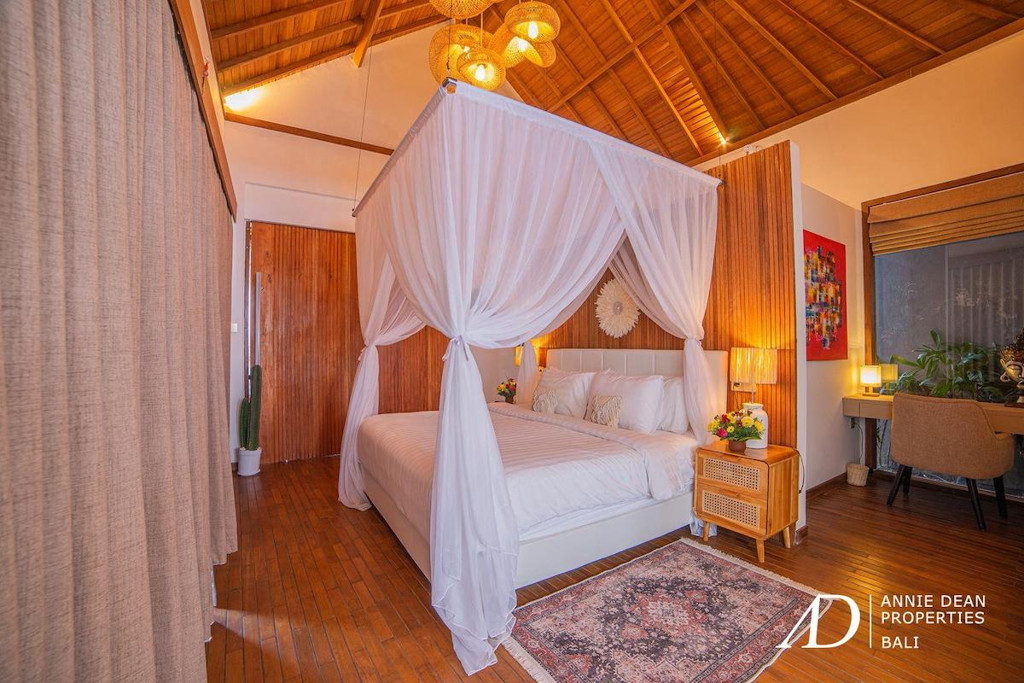 LEASEHOLD | MODERN 2-BEDROOM VILLA COMPLEX - CENTRAL SEMINYAK