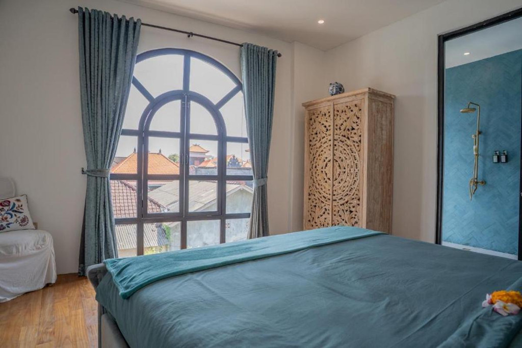 LEASEHOLD | BOHEMIAN-TROPICAL 2 BEDROOM VILLA IN KEROBOKAN