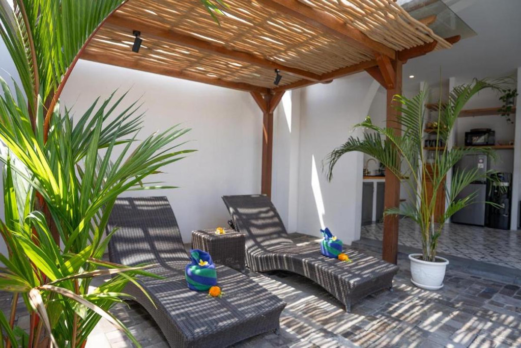 LEASEHOLD | BOHEMIAN-TROPICAL 2 BEDROOM VILLA IN KEROBOKAN