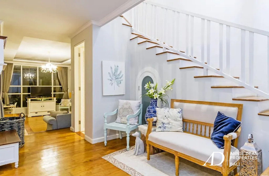 FREEHOLD | BEACHSIDE COLONIAL VILLAS IN PRIME BERAWA