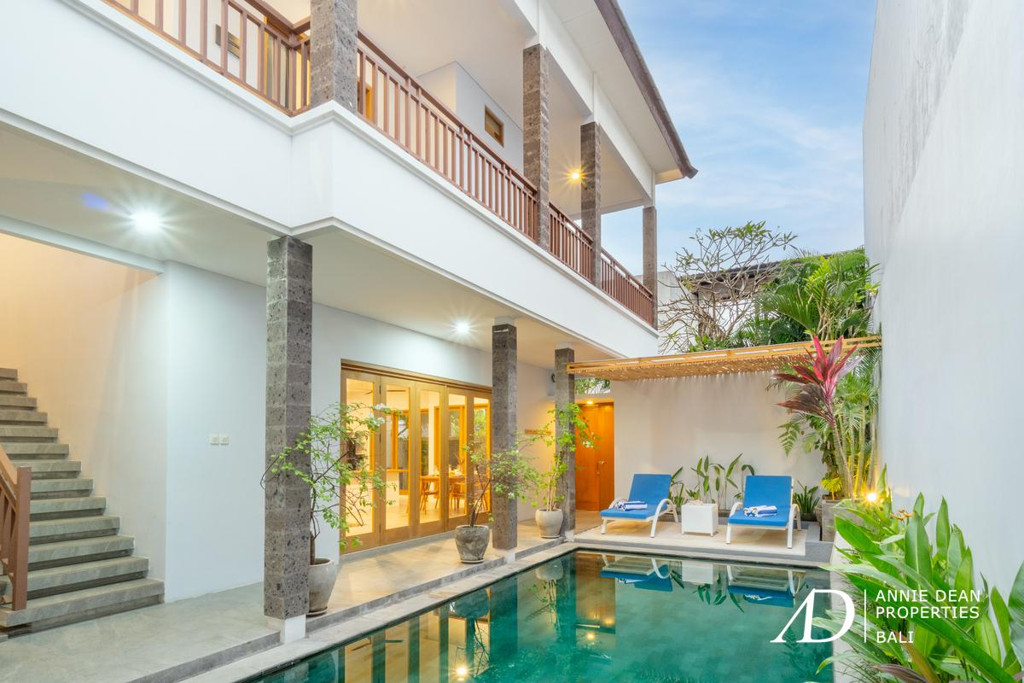 FREEHOLD | MODERN 3-BEDROOM VILLA IN PRIME PERERENAN