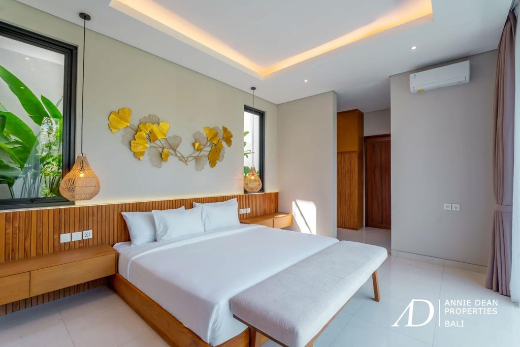 FREEHOLD | 4-BEDROOM VILLA IN PRESTIGIOUS CANGGU ESTATE