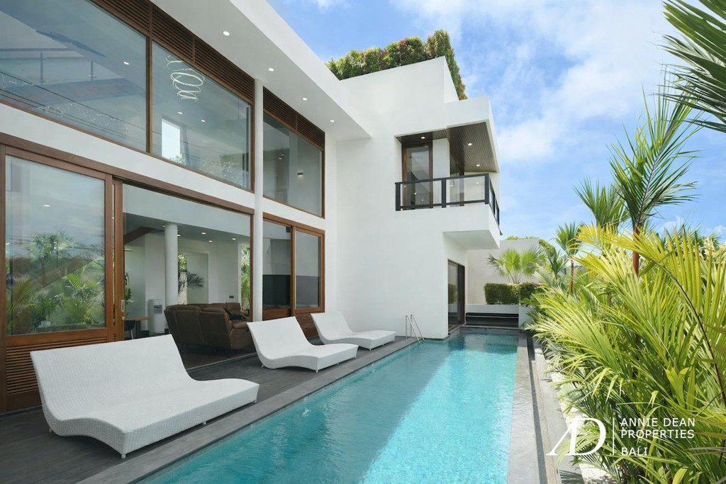 FREEHOLD | 5-BEDROOM NEW LUXURY VILLA NEAR ECHO BEACH, CANGGU