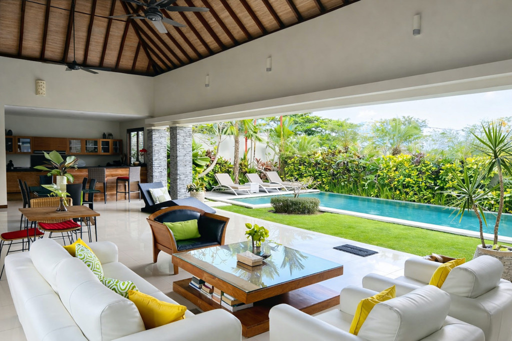 FREEHOLD | 5-BEDROOM VILLA IN PRIME BATU BOLONG, CANGGU