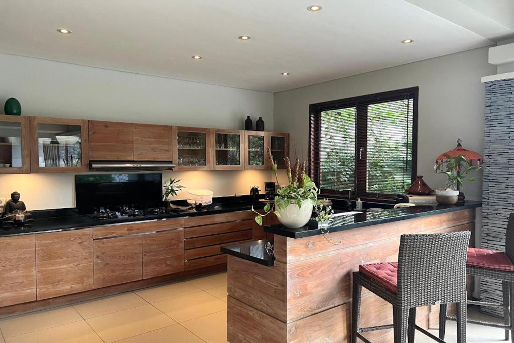 FREEHOLD | 5-BEDROOM VILLA IN PRIME BATU BOLONG, CANGGU