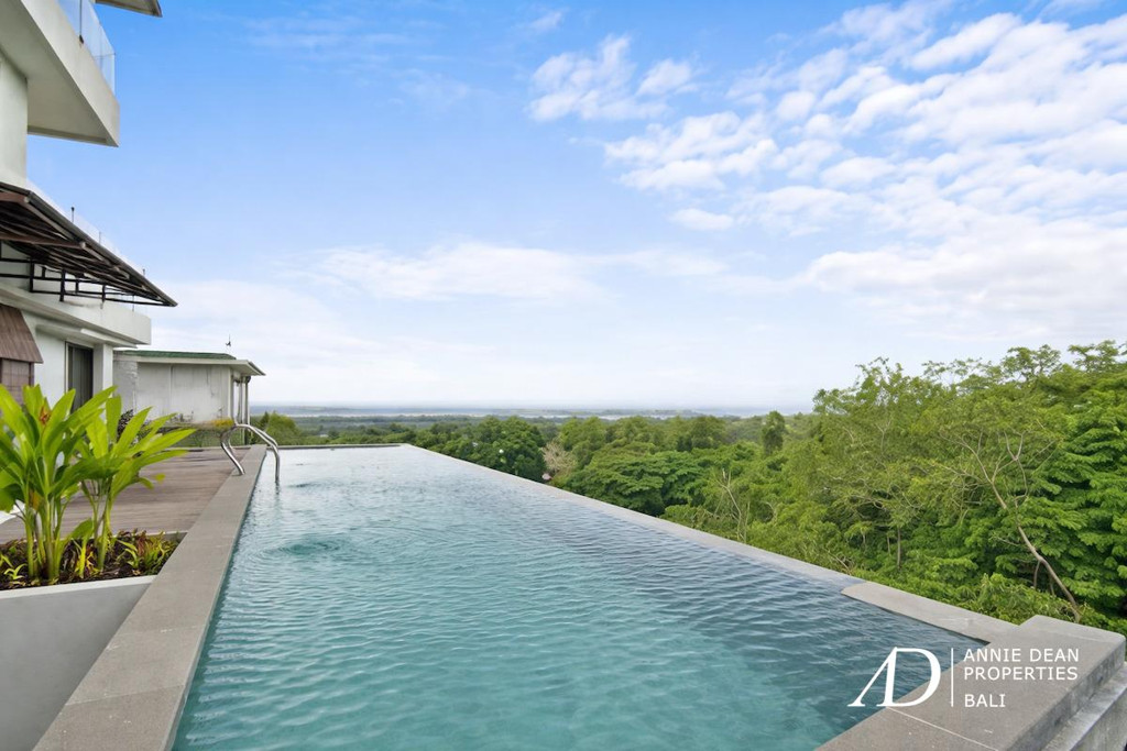 FREEHOLD | 6-BEDROOM VILLA WITH PANORAMIC OCEAN VIEWS IN JIMBARAN