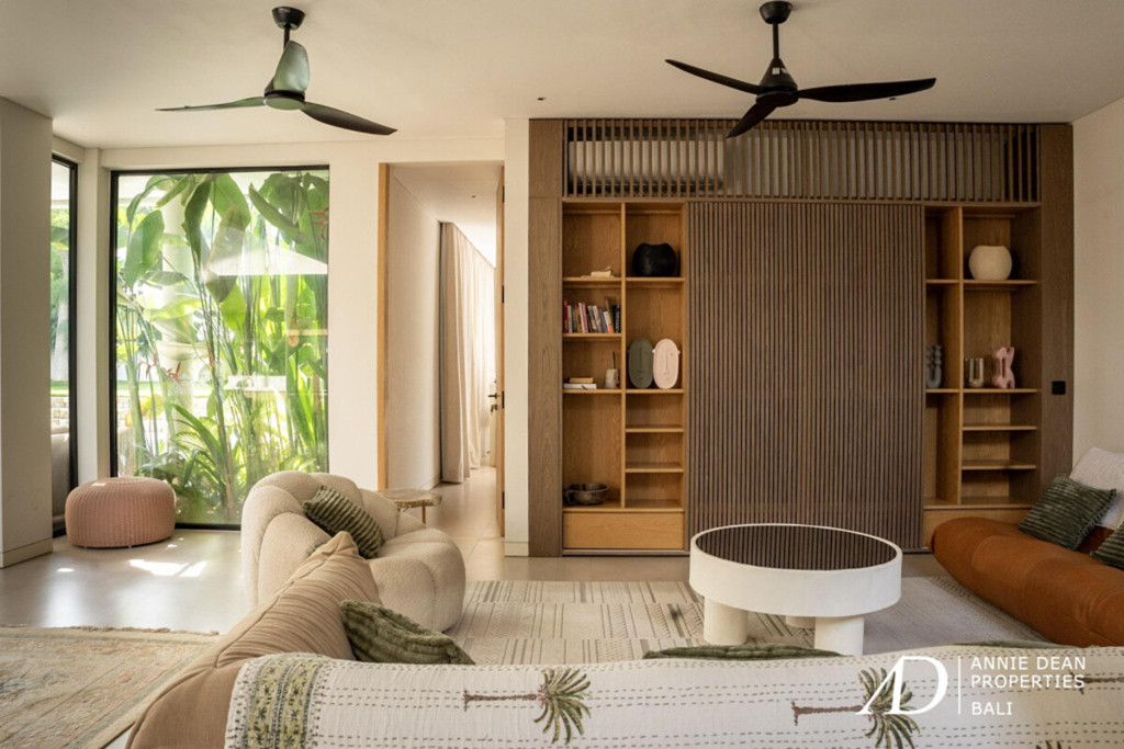 FREEHOLD | BRAND-NEW MODERN VILLA IN PERERENAN