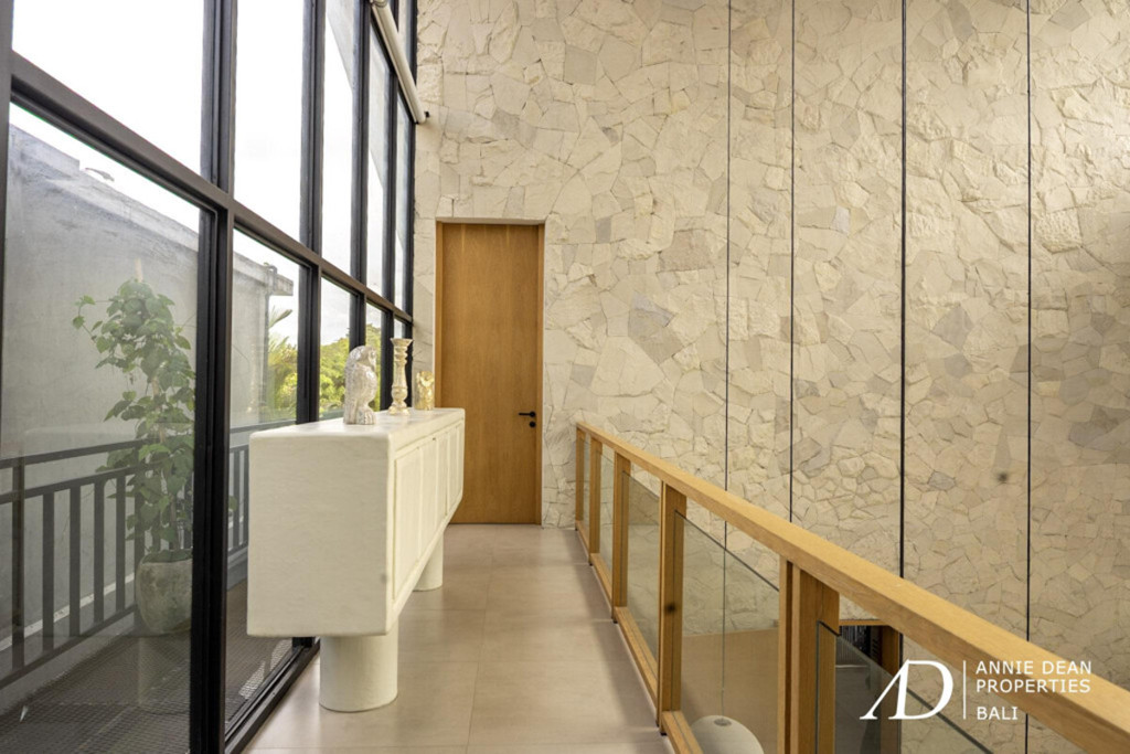 FREEHOLD | BRAND-NEW MODERN VILLA IN PERERENAN