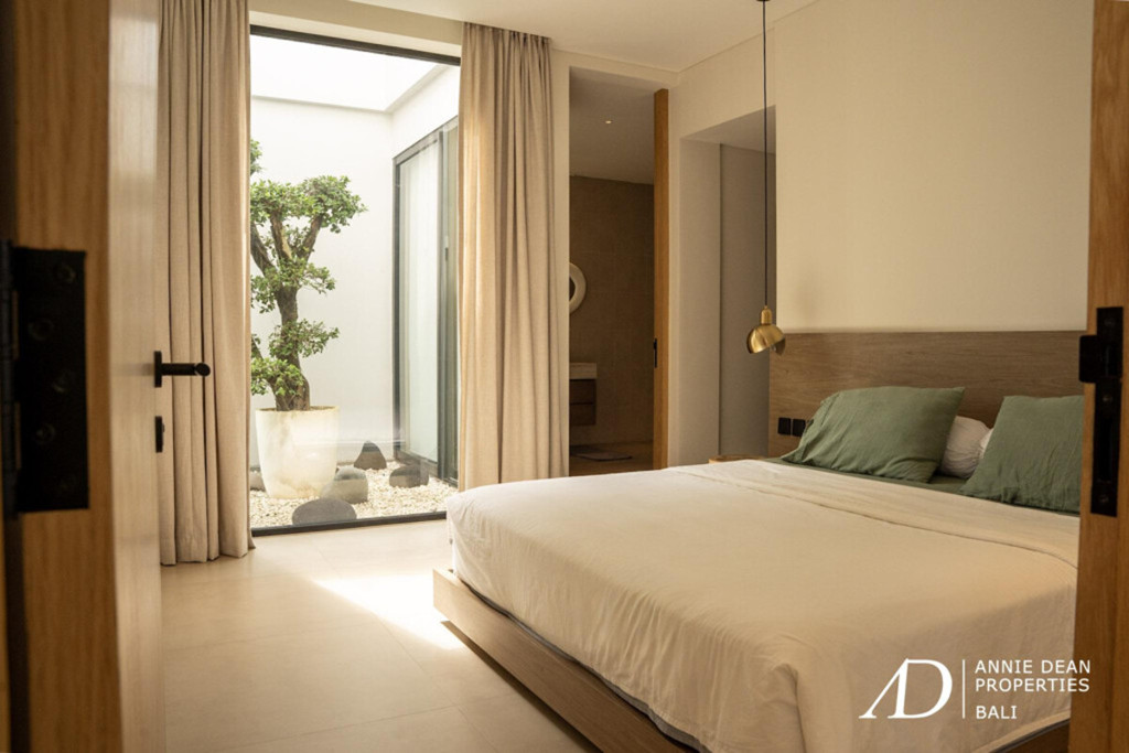 FREEHOLD | BRAND-NEW MODERN VILLA IN PERERENAN