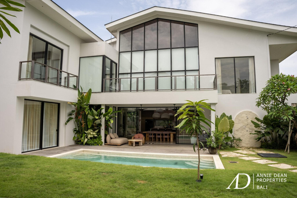 FREEHOLD | BRAND-NEW MODERN VILLA IN PERERENAN