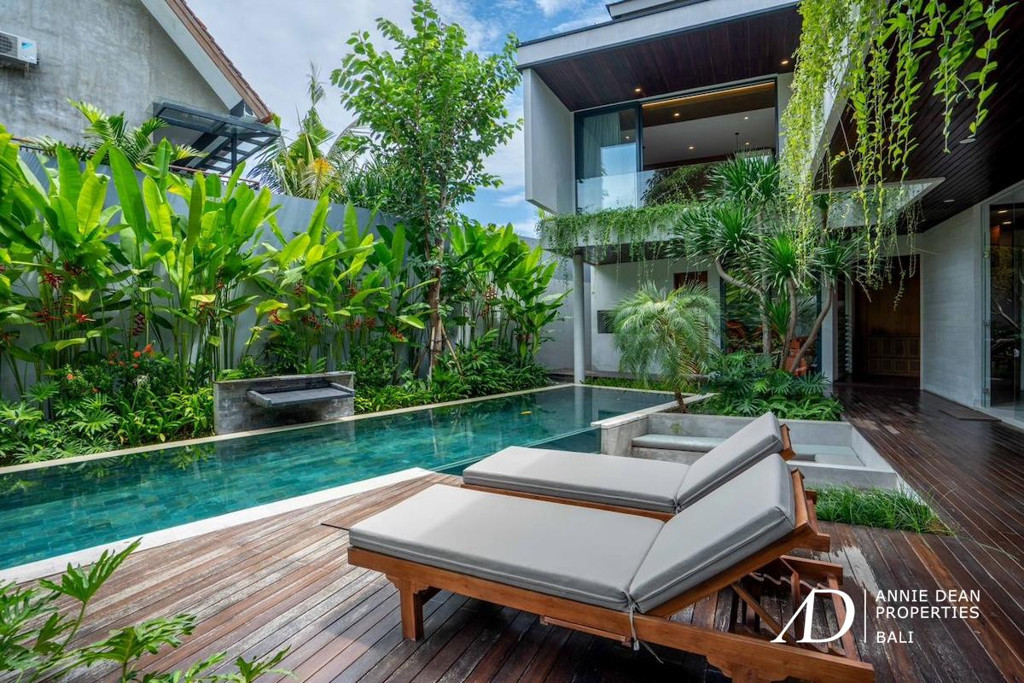 FREEHOLD | BRAND NEW 4-BEDROOM VILLA IN UMALAS