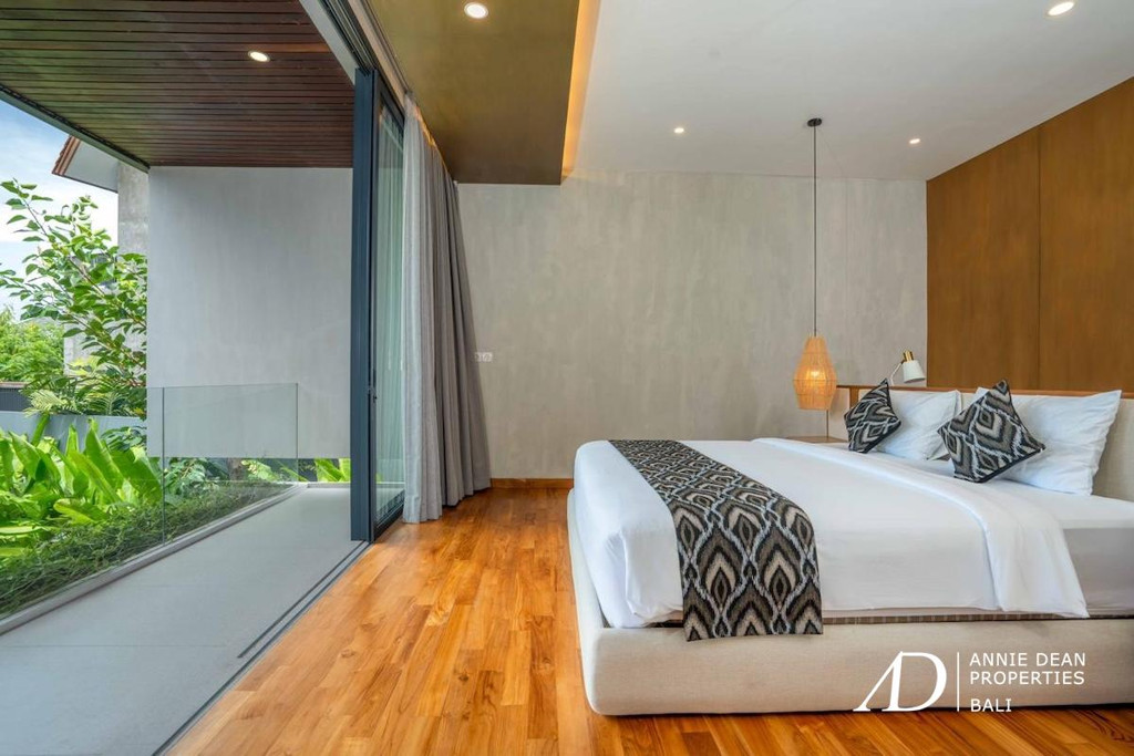 FREEHOLD | BRAND NEW 4-BEDROOM VILLA IN UMALAS