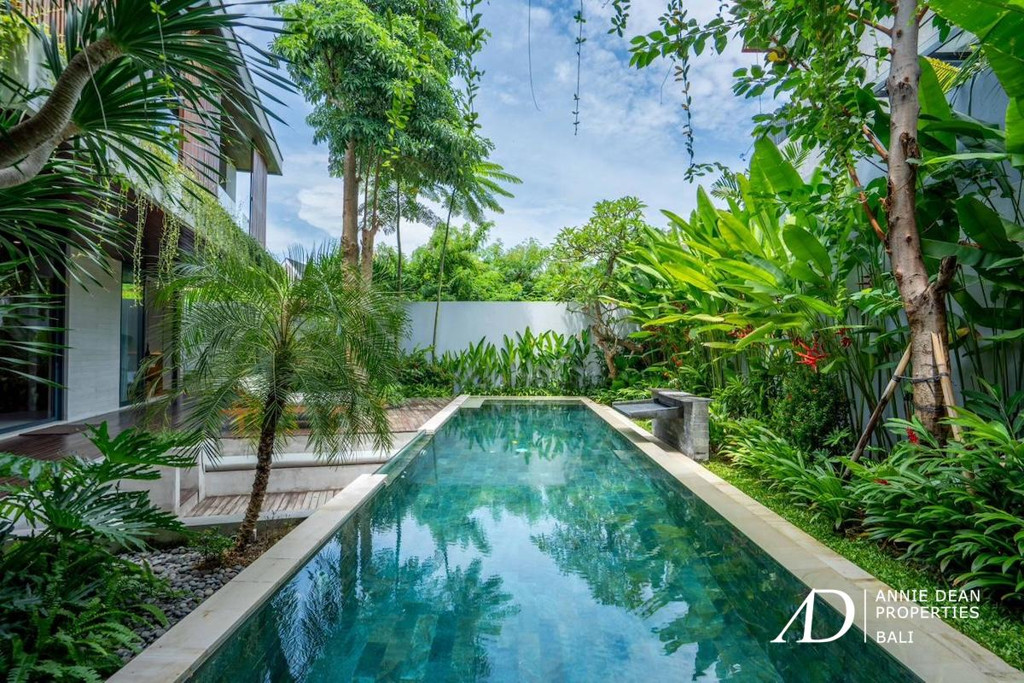 FREEHOLD | BRAND NEW 4-BEDROOM VILLA IN UMALAS