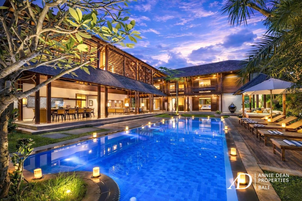 FREEHOLD | 5-BEDROOM LUXURY VILLA IN PETITENGET, SEMINYAK