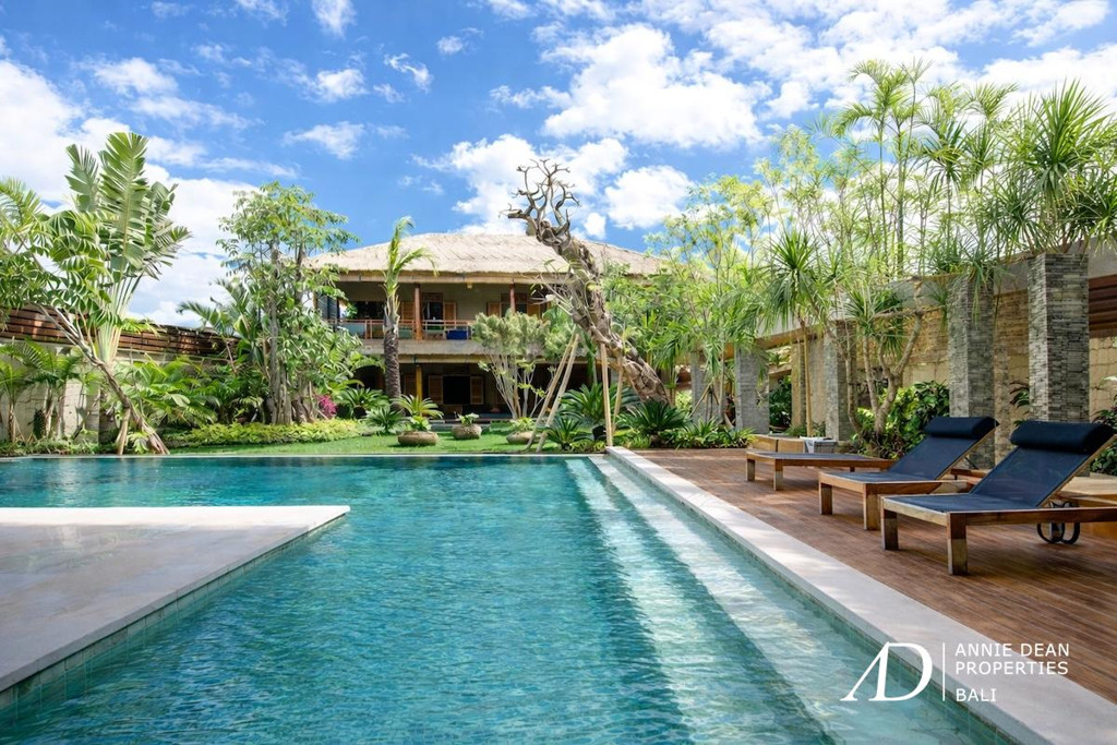 FREEHOLD | LUXURY 6-BEDROOM ESTATE IN PRIME OBEROI, SEMINYAK