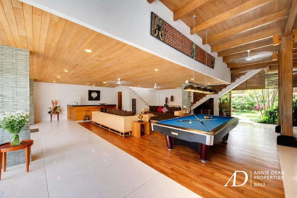 FREEHOLD | LUXURY 6-BEDROOM ESTATE IN PRIME OBEROI, SEMINYAK