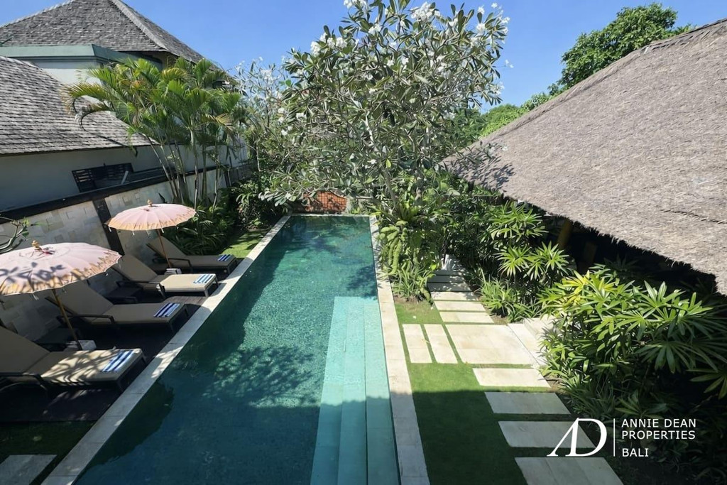 FREEHOLD | BALINESE-STYLE VILLA WITHIN GATED ESTATE IN PERERENAN