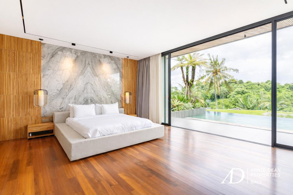 FREEHOLD | MODERN DESIGNER VILLA WITH RICE FIELD VIEWS - TABANAN