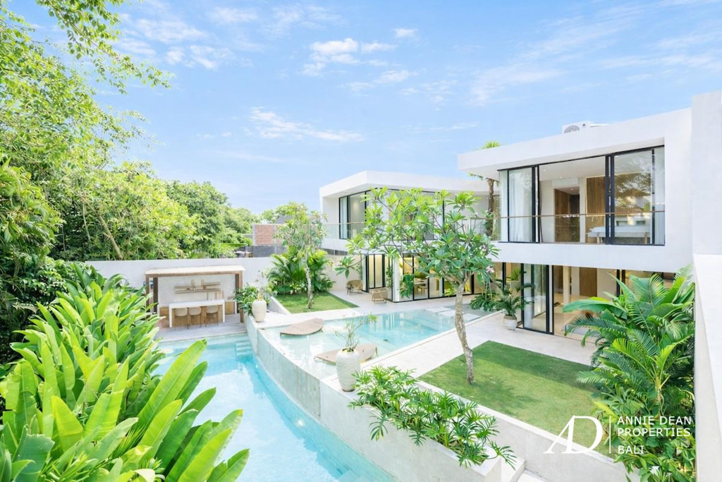 FREEHOLD | MODERN DESIGN VILLA WITH CINEMA ROOM & JACUZZI IN UMALAS
