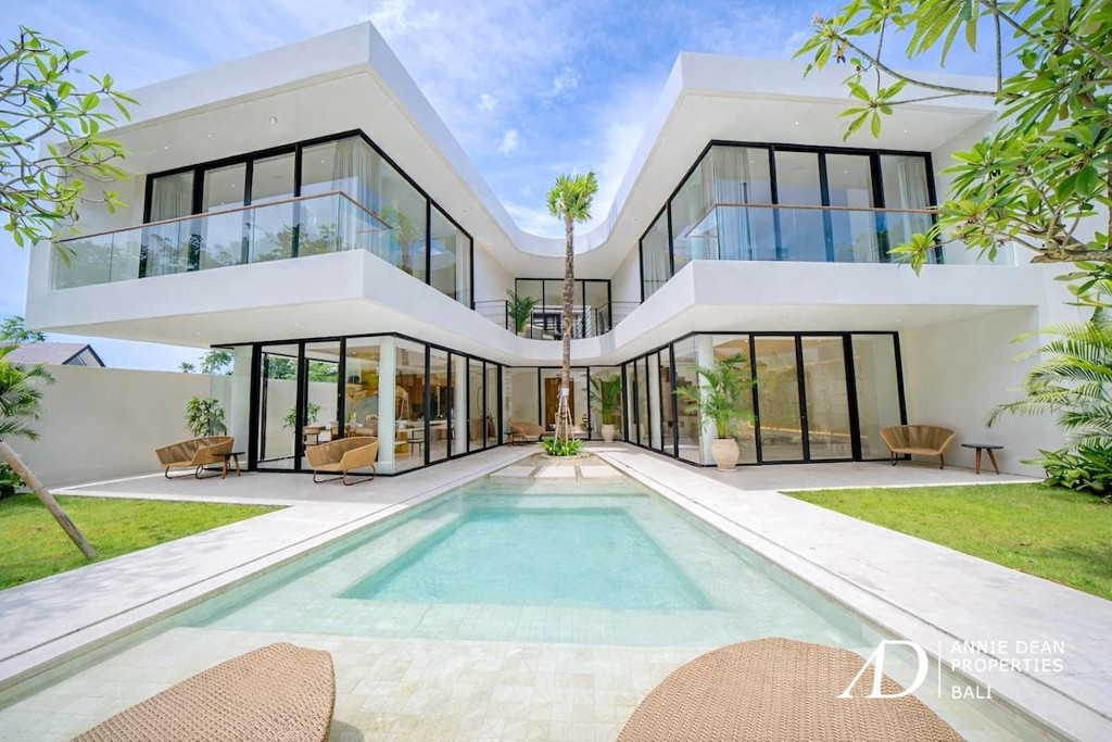 FREEHOLD | ELEGANT MODERN VILLA IN UMALAS