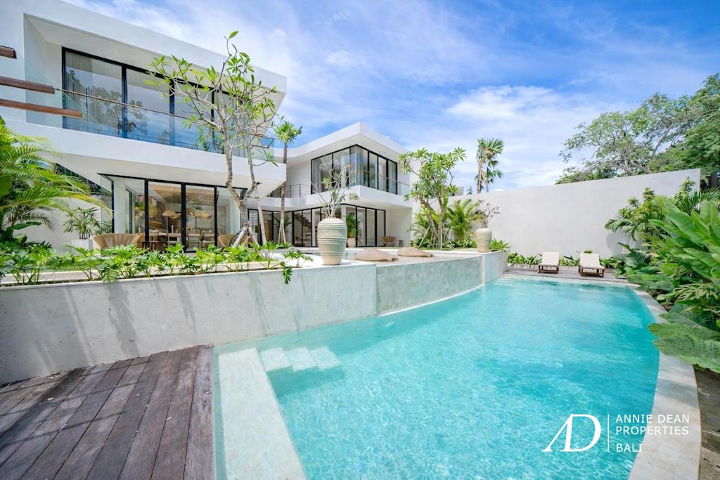 FREEHOLD | ELEGANT MODERN VILLA IN UMALAS