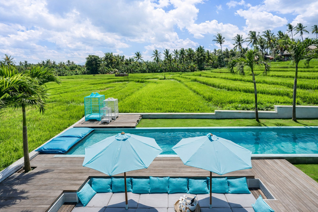 LEASEHOLD | LUXURY 5-BEDROOM VILLA WITH RICE FIELD VIEWS - TANAH LOT