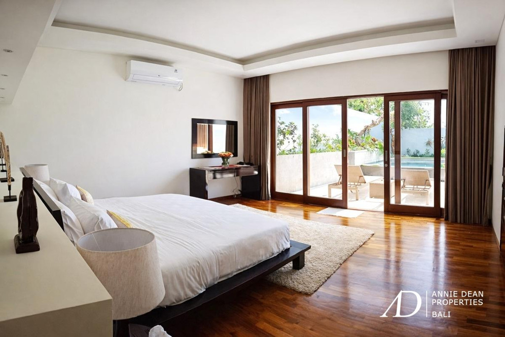 FREEHOLD | MODERN MINIMALISTIC VILLA - JIMBARAN