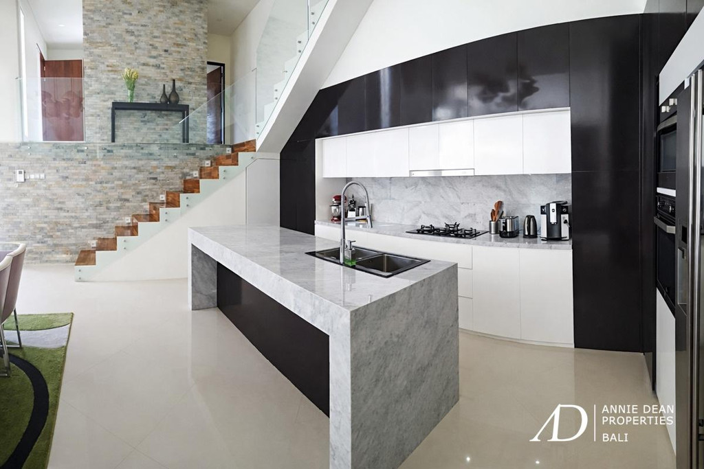 FREEHOLD | MODERN MINIMALISTIC VILLA - JIMBARAN