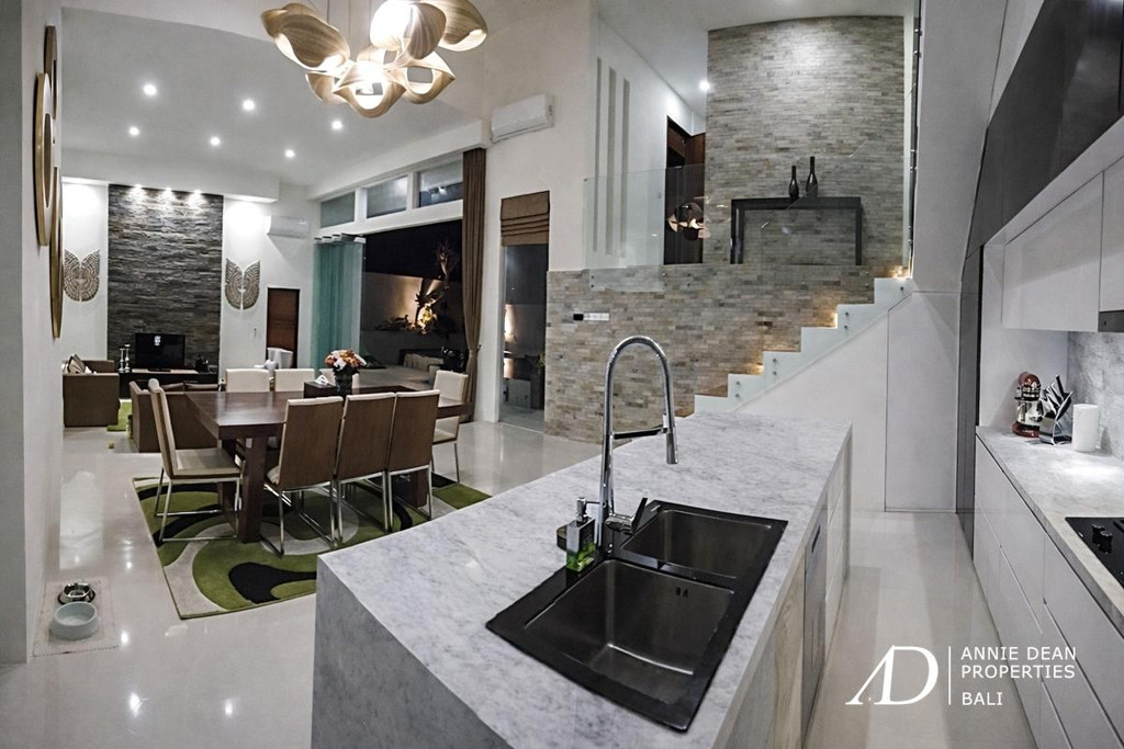 FREEHOLD | MODERN MINIMALISTIC VILLA - JIMBARAN