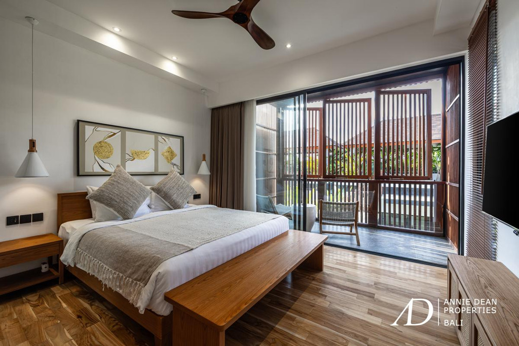 LEASEHOLD | HIGH-YIELD 4-BEDROOM VILLA JUST 300 METERS FROM BATU BOLONG BEACH