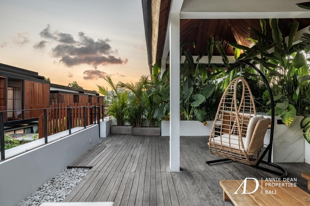 LEASEHOLD | HIGH-YIELD 4-BEDROOM VILLA JUST 300 METERS FROM BATU BOLONG BEACH