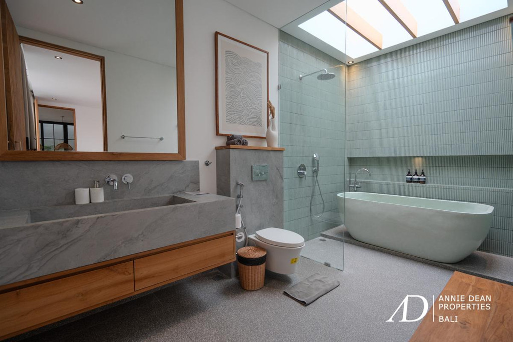 LEASEHOLD | MODERN 3-BEDROOM VILLA IN PRIME BINGIN LOCATION