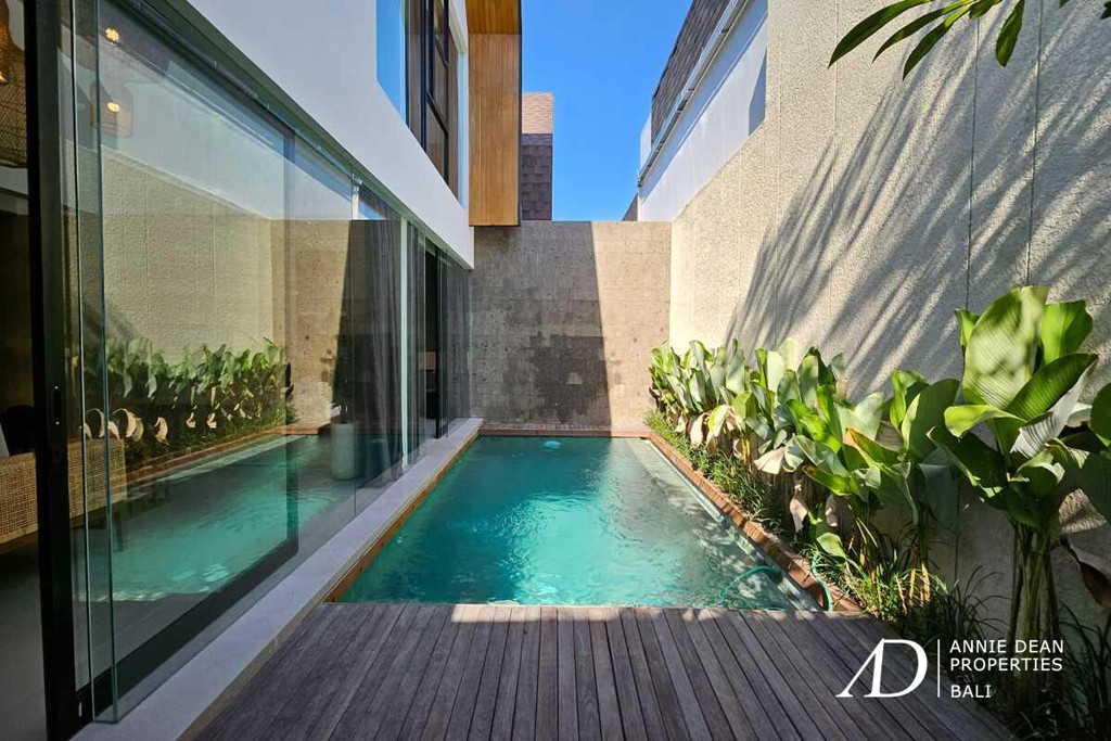 YEARLY RENTAL | MODERN LUXURY 3+1 BEDROOM VILLA IN PRIME UBUD