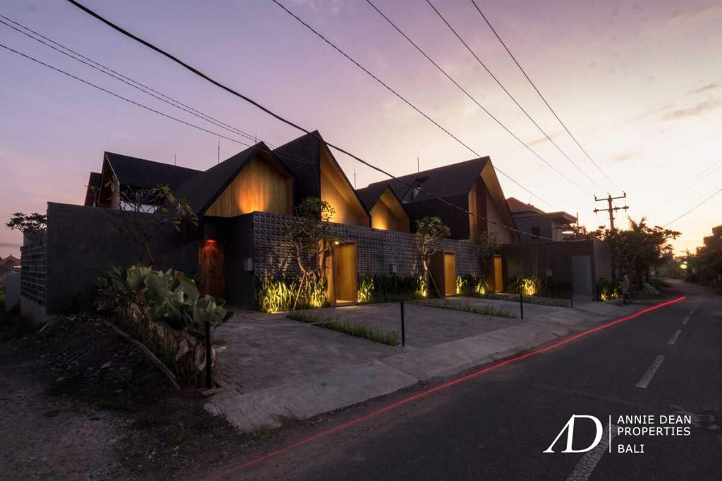 YEARLY RENTAL | MODERN LUXURY 3+1 BEDROOM VILLA IN PRIME UBUD