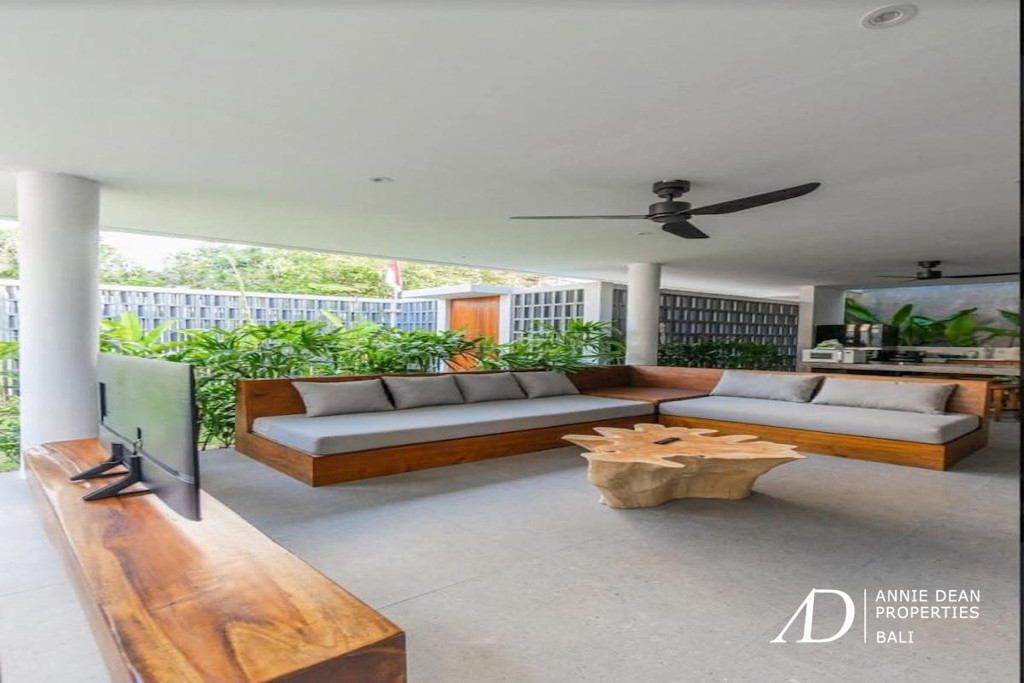 FREEHOLD | MODERN 3-BEDROOM VILLA  IN SEMINYAK