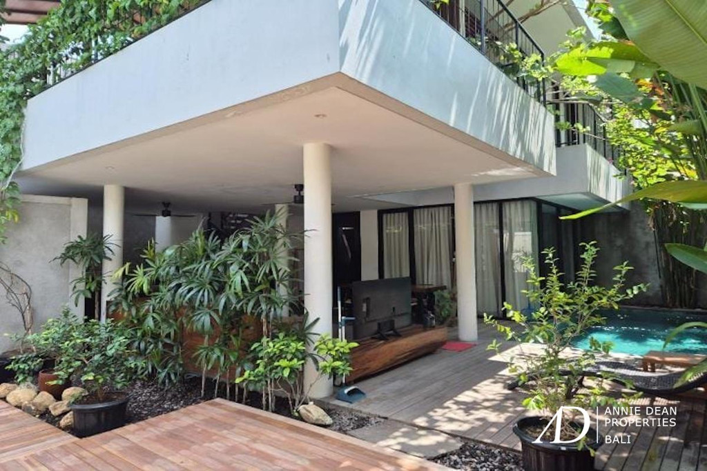 FREEHOLD | MODERN 3-BEDROOM VILLA  IN SEMINYAK