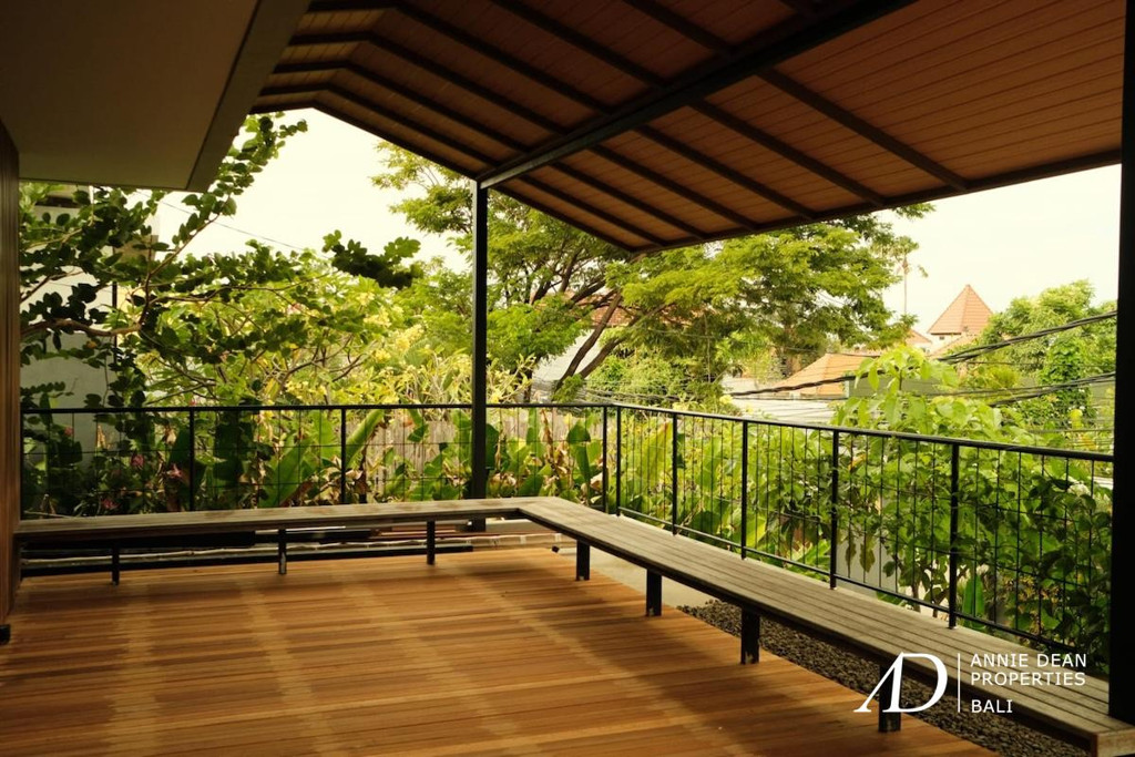 FREEHOLD | MODERN 3-BEDROOM VILLA  IN SEMINYAK