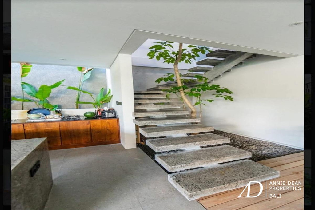 FREEHOLD | MODERN 3-BEDROOM VILLA  IN SEMINYAK